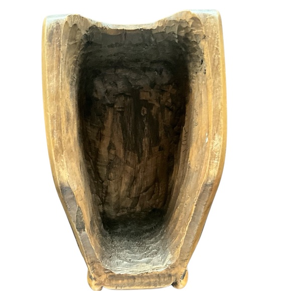 Northwest Coast–Style Carved Wooden Animal Head Painted and Inlaid Details - Picture 3 of 16